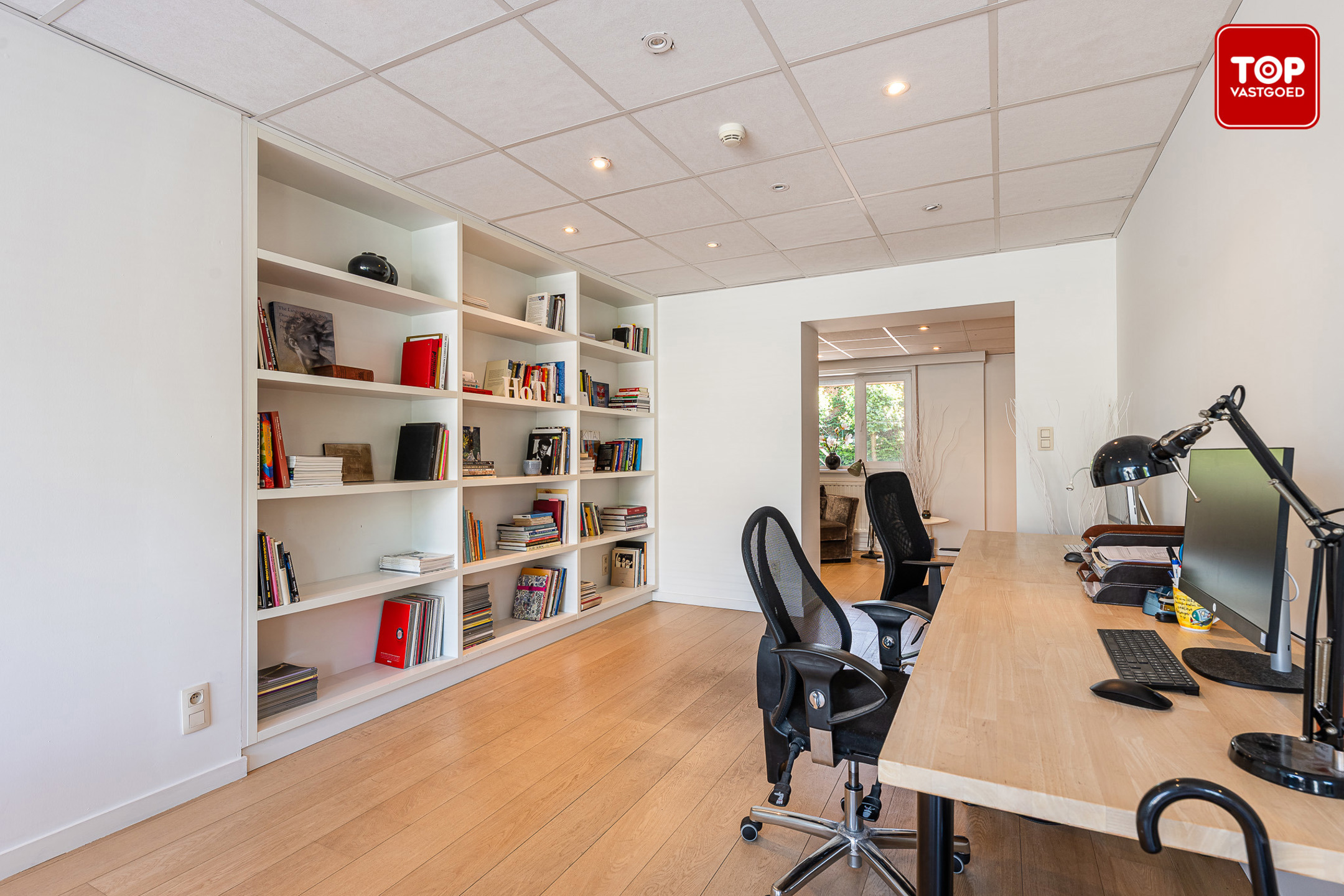 Instapklare combinatie van handelsgelijkvloers en bel-etagewoning op een uiterst gunstige locatie. - foto 5