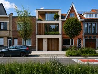 <strong>Bouwgrond met atelierruimte op toplocatie nabij Gent</strong><br /><br />Gelegen in een gegeerde residentiële wijk, op fietsafstand van het stadscentrum en op wandelafstand van het natuurreservaat Bourgoyen, bevindt zich deze bouwgrond met bestaande atelierruimte. Met een perceeloppervlakte van 140 m² en een diepte van 27 m biedt dit perceel de ideale kans om een woning naar eigen smaak te realiseren. Een unieke opportuniteit op een uitstekende locatie.<br /><br /><strong>De foto's zijn louter indicatief. Afbraak en heropbouw aan 6% btw is mogelijk, onder voorbehoud van de geldende wettelijke voorwaarden en de vereiste goedkeuringen door de bevoegde instanties.</strong><br /><br />Voor meer info, mail naar info@carloeggermont.be