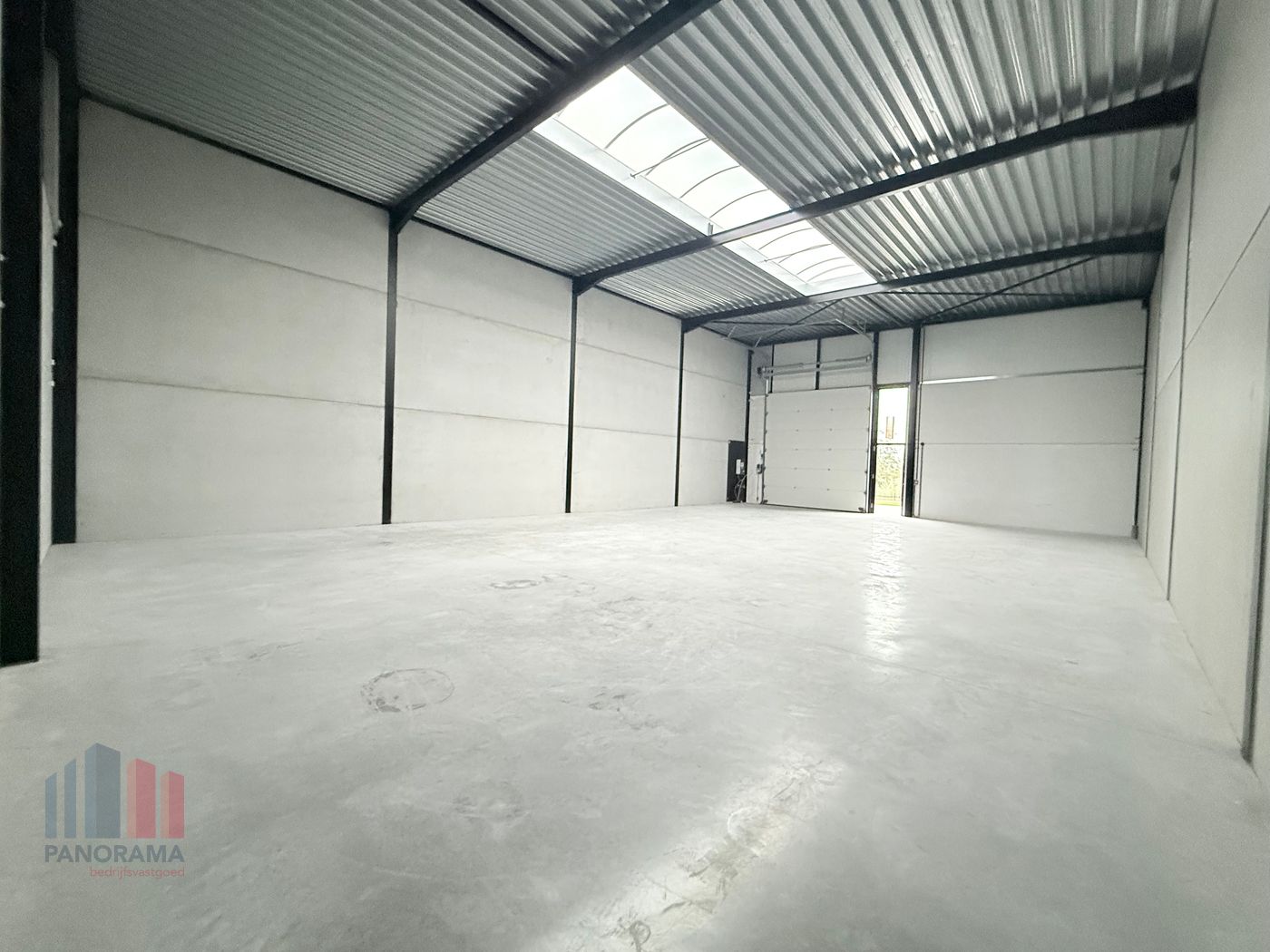 Nieuwbouw KMO-unit van 240 m² op toplocatie in Izegem - foto 4