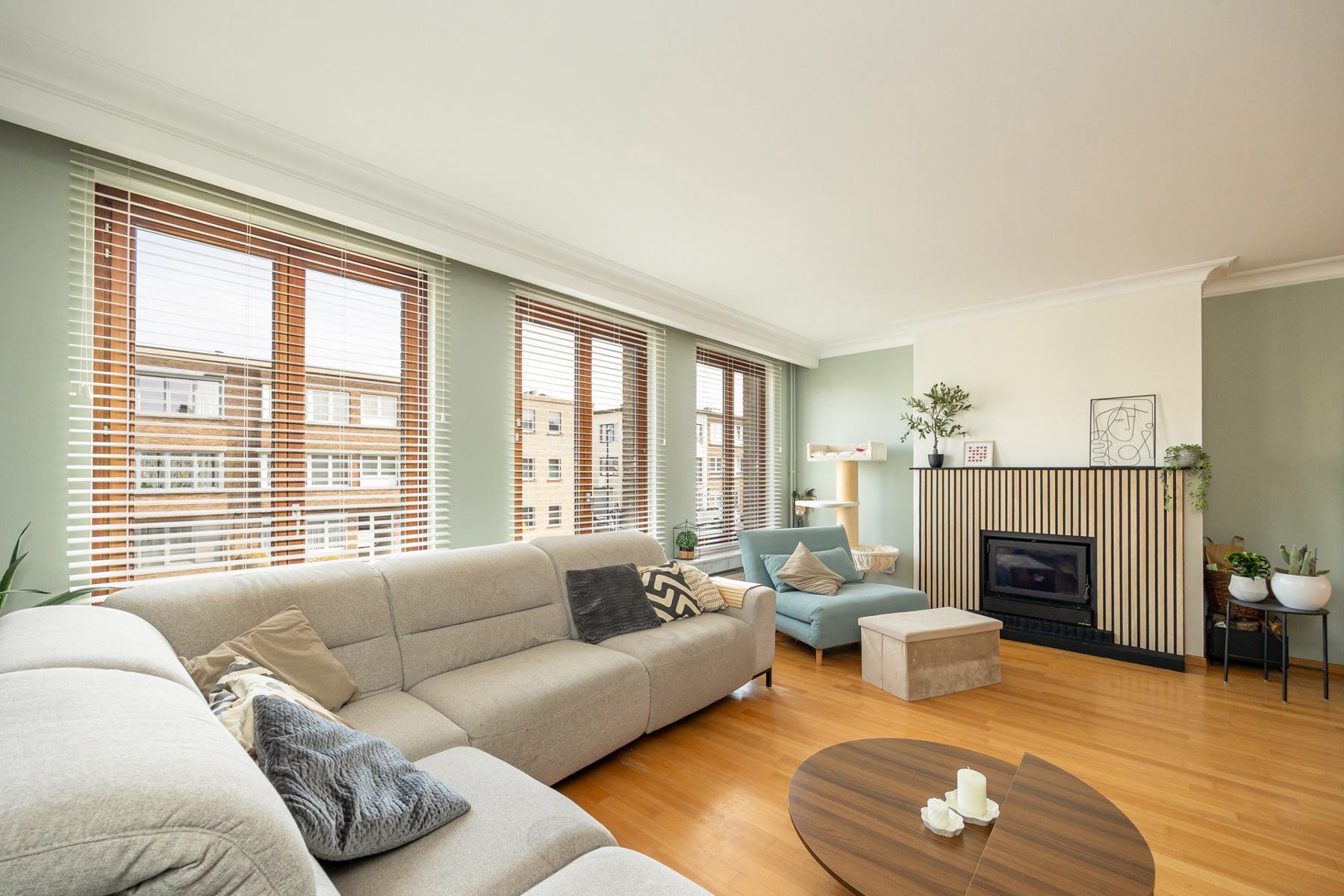 Ruime woning met 3 aangename slaapkamers, garage en tuin - foto 4