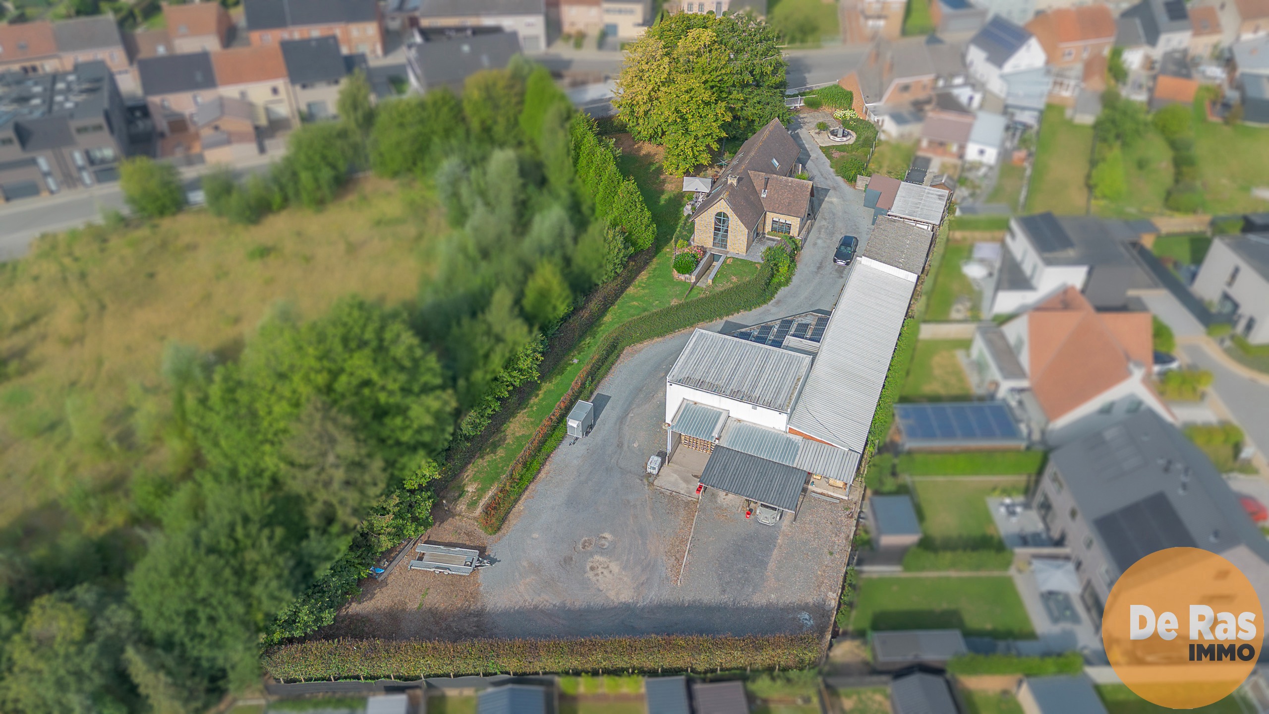 HERZELE – Multifunctionele loods met villa - foto 2