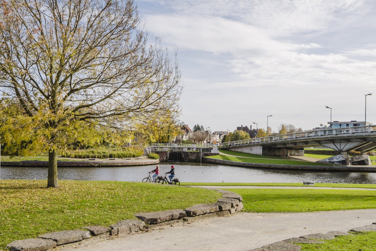 Charming villa for sale in the Leopold III quarter in Kortrijk! - photo 5