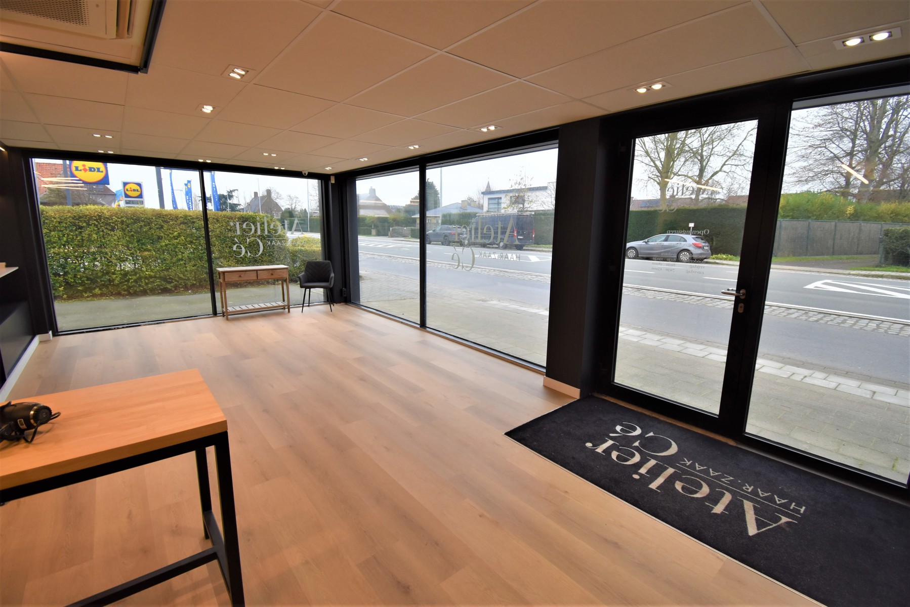 Goed gelegen commerciële ruimte - foto 4