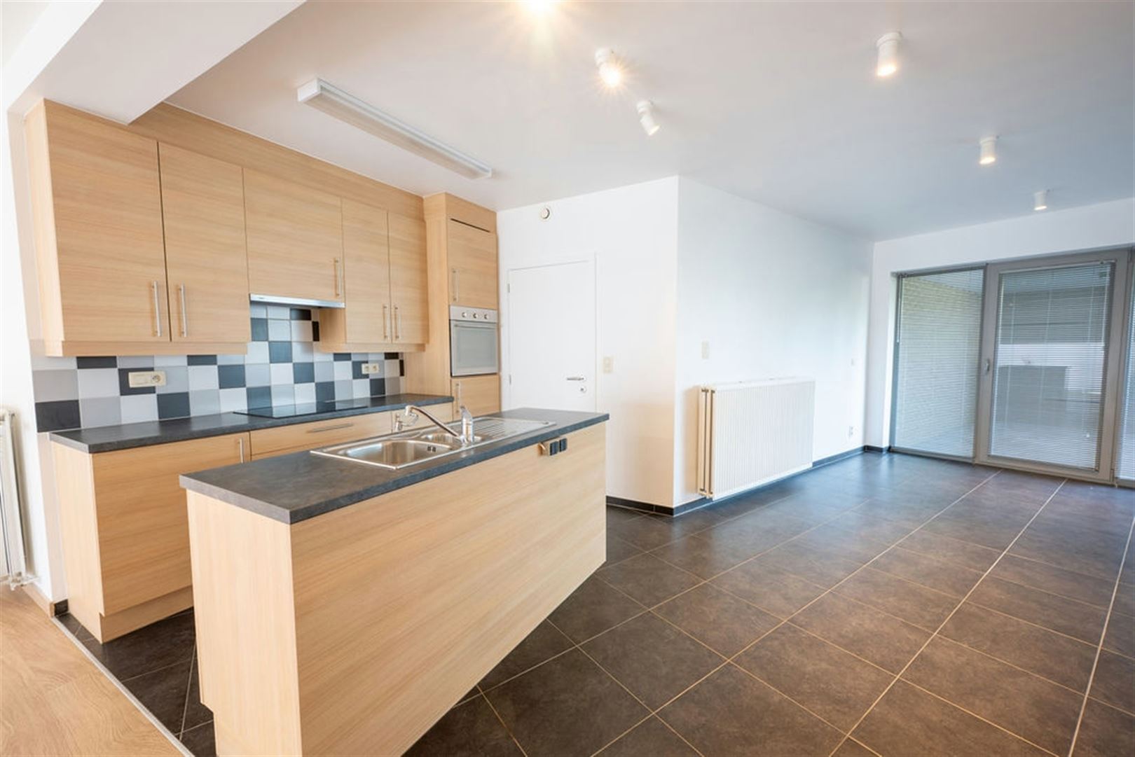 Gelijkvloers appartement met garage in Nederename - foto 2