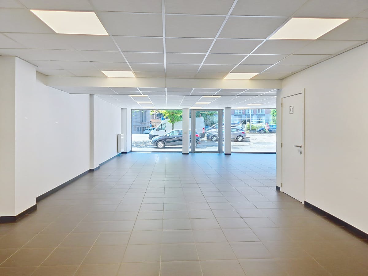 Uitstekend gelegen handelspand (ca. 110 m²) in centrum Gent - foto 2