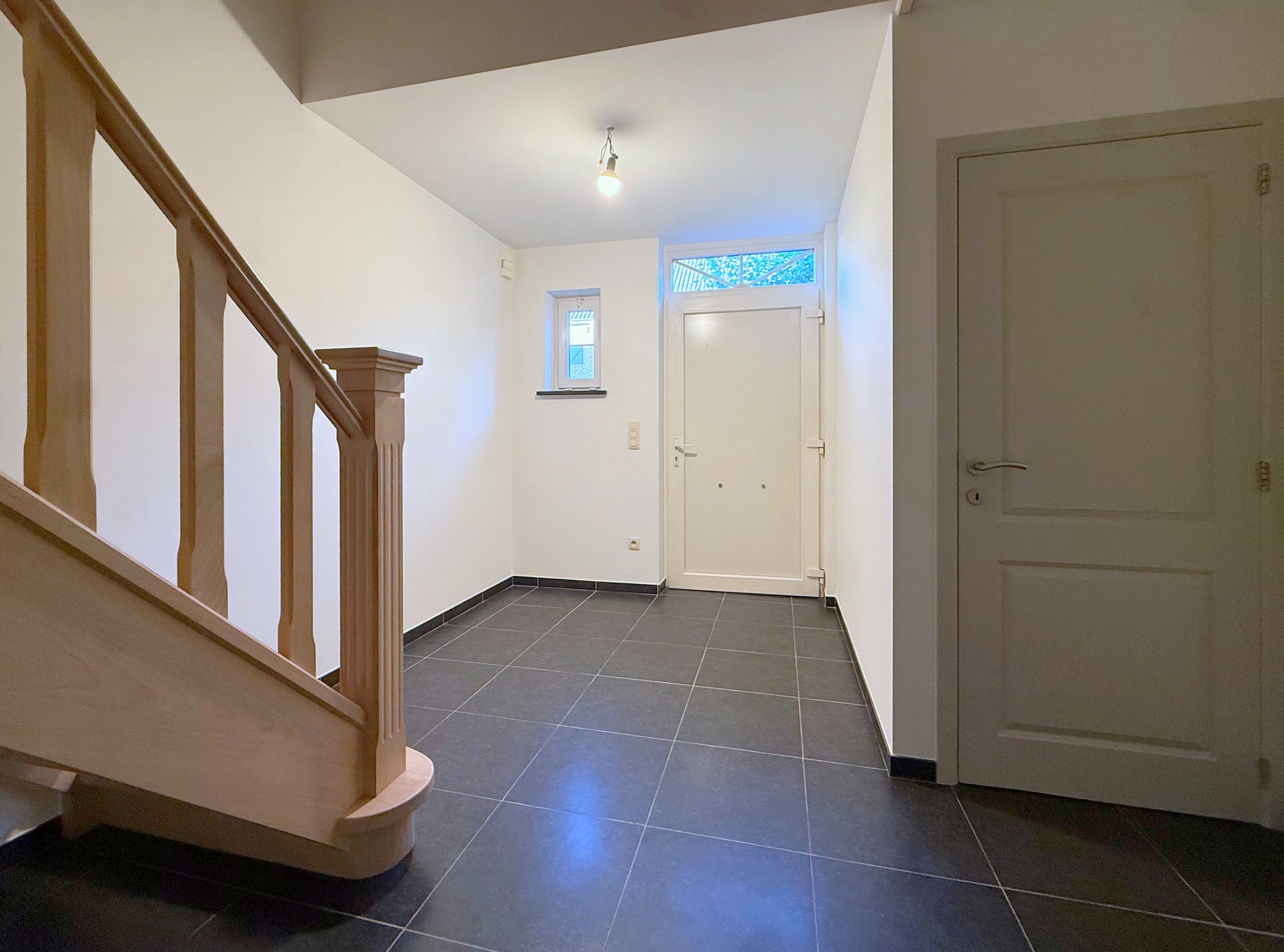 Ruime gezinswoning met 3 slaapkamers - foto 5