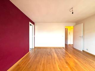 <p>Dit appartement vlakbij de Botanique en het Koninklijk Circus zal u bekoren door zijn lichtinval, indeling en uitstekende ligging.</p>
<p>Indeling als volgt: de inkomhal geeft toegang tot 2 slaapkamers en 2 badkamers, op de verdieping erboven de lichtrijke leefruimte met de volledig uitgeruste keuken en toegang tot het terras. Mogelijkheid om een ondergrondse parkeerplaats in het gebouw te huren: €125,00/ maand. Het appartement beschikt over een kelder. Provisie gemeenschappelijke kosten: €145/maand . Onmiddelllijk beschikbaar.</p>
<p>Dit appartement zal u bekoren door zijn natuurlijke lichtinval, zijn comfort en zijn ligging. Een bezoek is een must !</p>