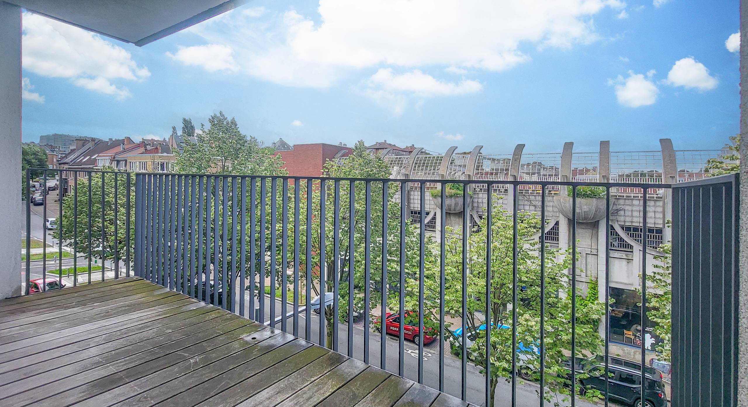 Ruim appartement met twee slaapkamers en terras - foto 5