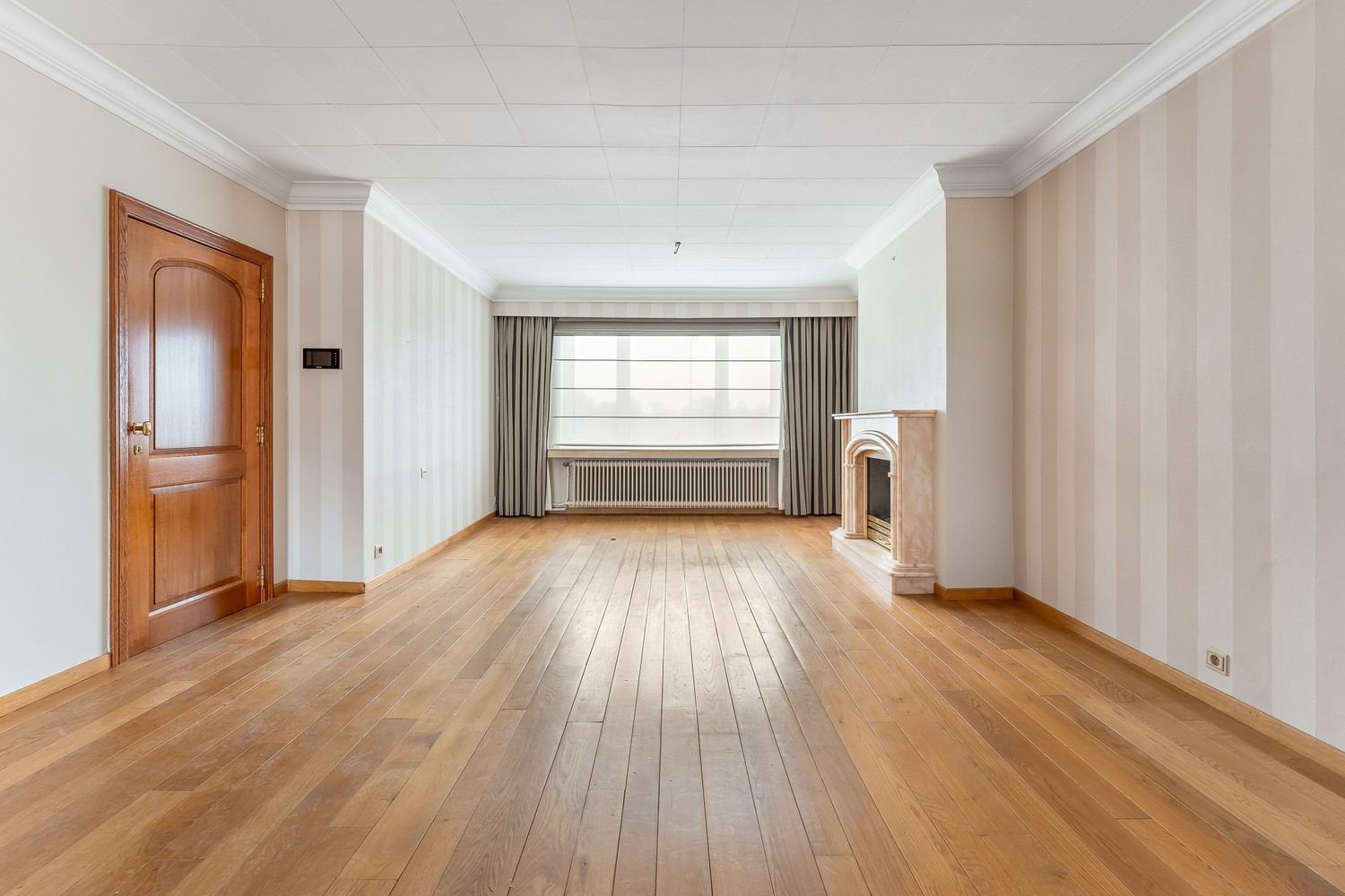 Ruime woning met (mogelijkheid tot) handelsgelijkvloers - foto 2