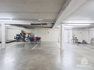 Garage à vendre à Brée