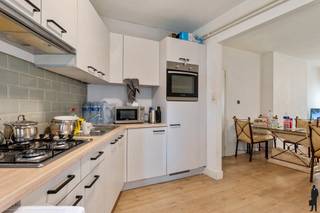 Appartement met 2 slaapkamers, leefruimte en terrassen aan voor- en achterzijde. Het appartement is gelegen in het centrum van Turnhout...