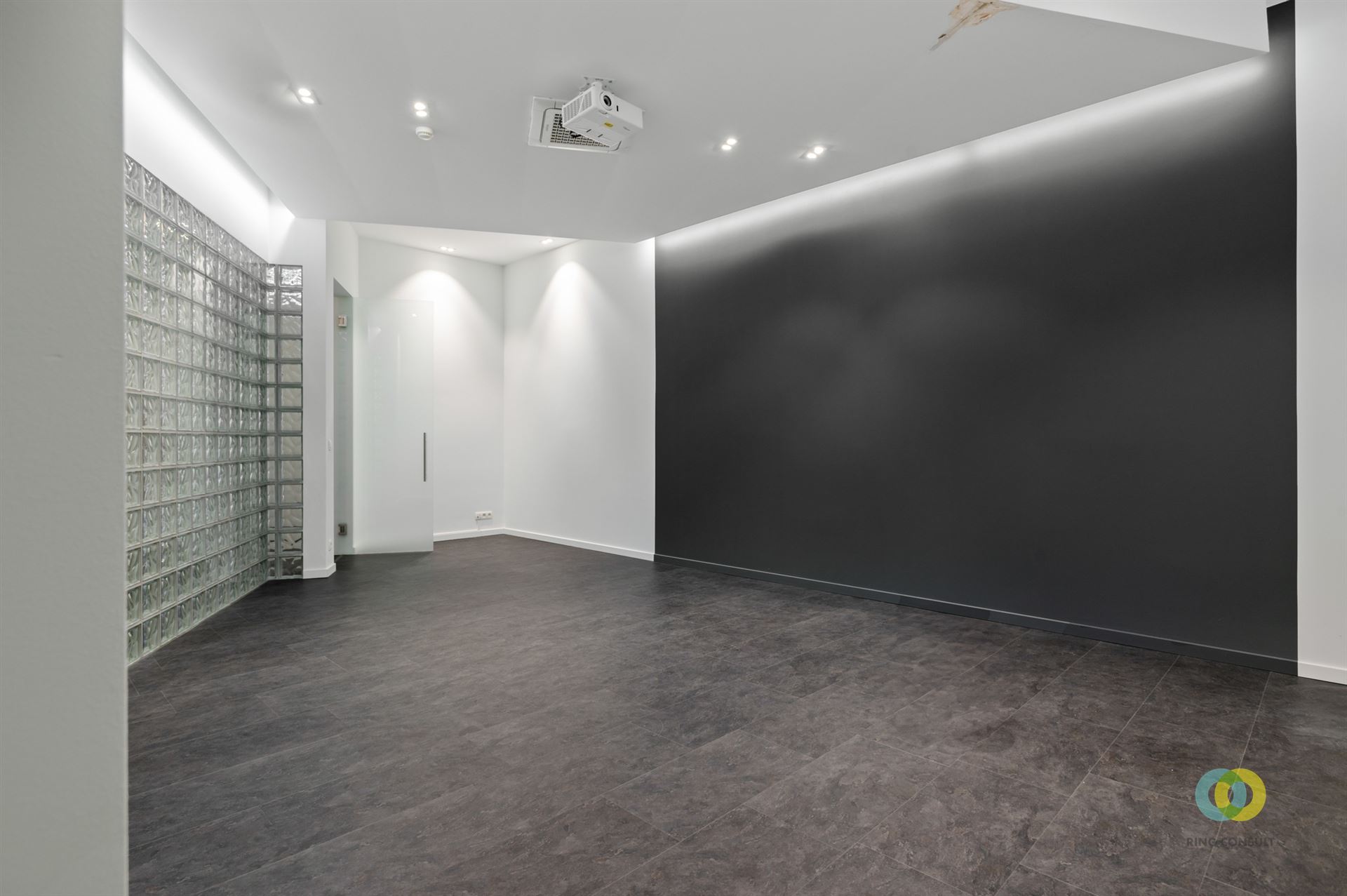 Commercial for rent in Vilvoorde - photo 3