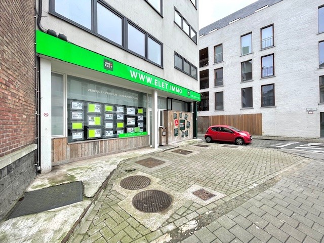 HANDELSGELIJKVLOERS | PRIVATE PARKING VOOR DE DEUR | GENT ZUID - foto 2