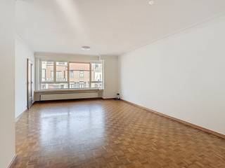 Op zoek naar een appartement in het centrum van Beveren? Lees dan snel verder.Dit appartement wordt te koop aangeboden in de Oude Zandstraat...