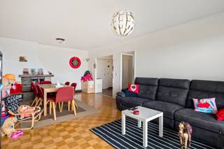 Lichtrijk appartement met ruim terrasAppartement van ca. 95m² op de 9de verdieping met 2 slaapkamers en een ruim terras. De buitenruimte is perfect...