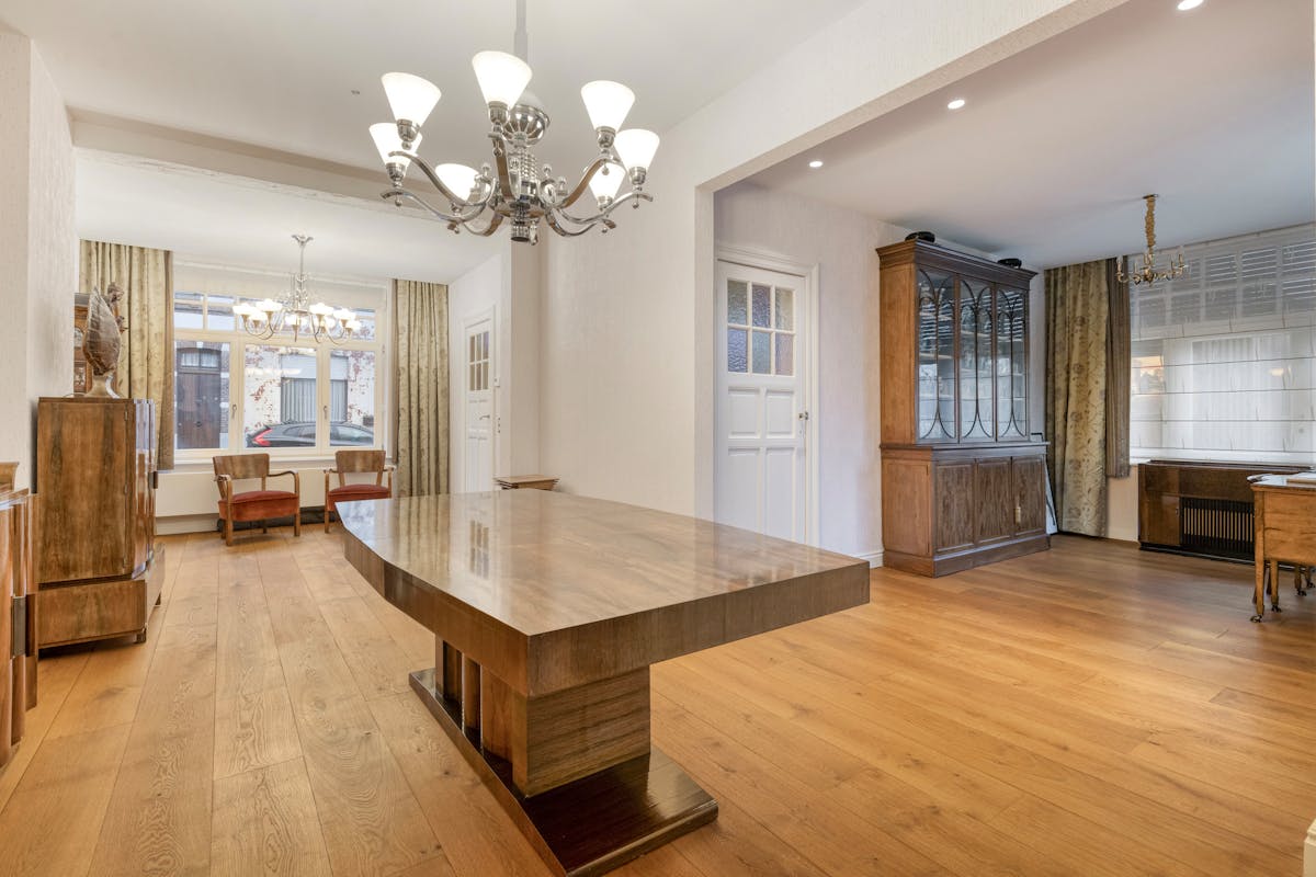 Klassevol huis met 5 slaapkamers, 3 badkamers, garage en ruime tuin te Sint-Kruis (Brugge) - foto 5