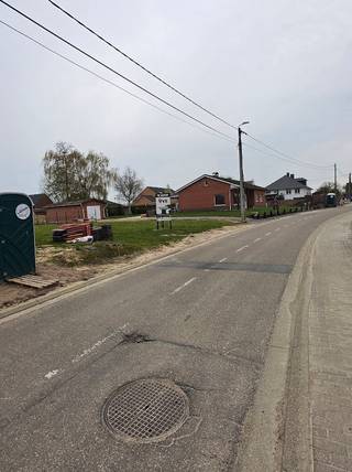 This attractive building plot for a detached house is located in the quiet and rural Lindestraat in Hoeleden, surrounded by standalone homes...