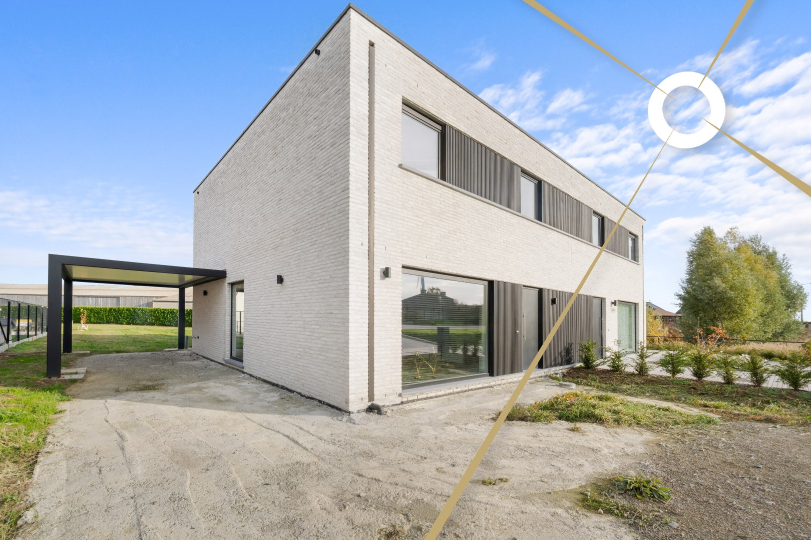 Luxueus afgewerkte halfopen nieuwbouwwoning met vergezichten - foto 1