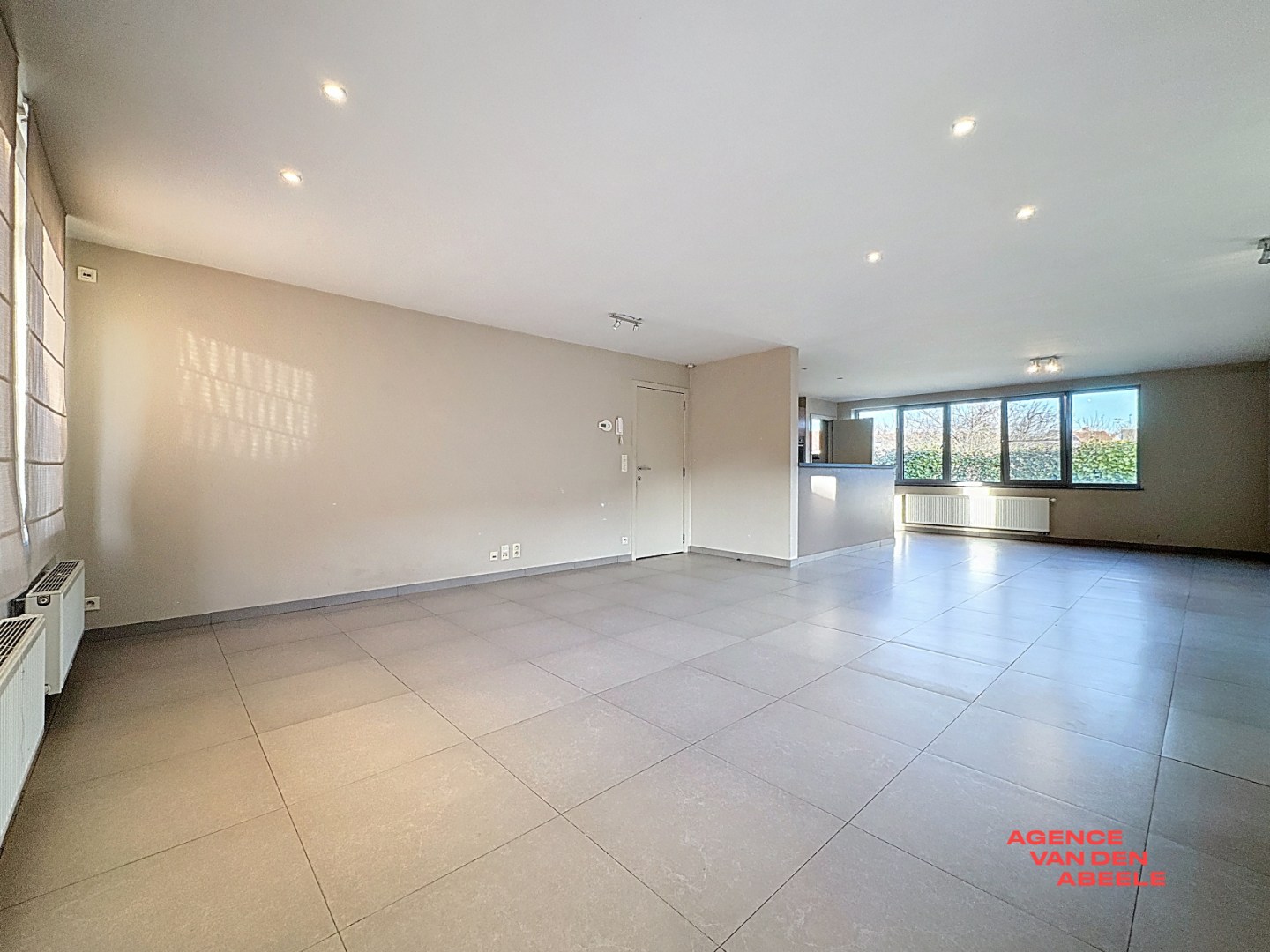 Duplexappartement met tuin en ruime garage - foto 2