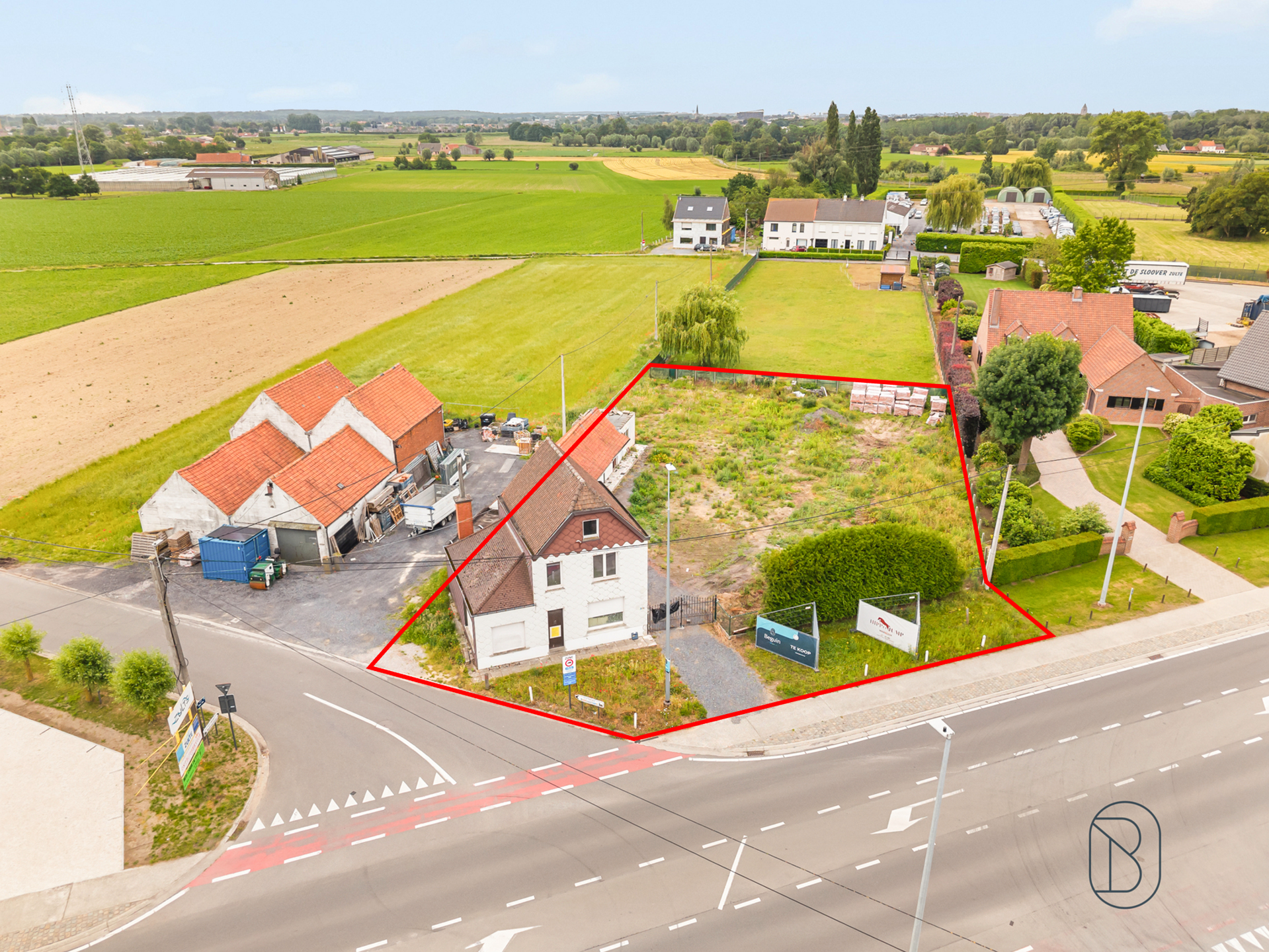 Bouwgrond met vergunning voor villa op 1.754 m2! - foto 3