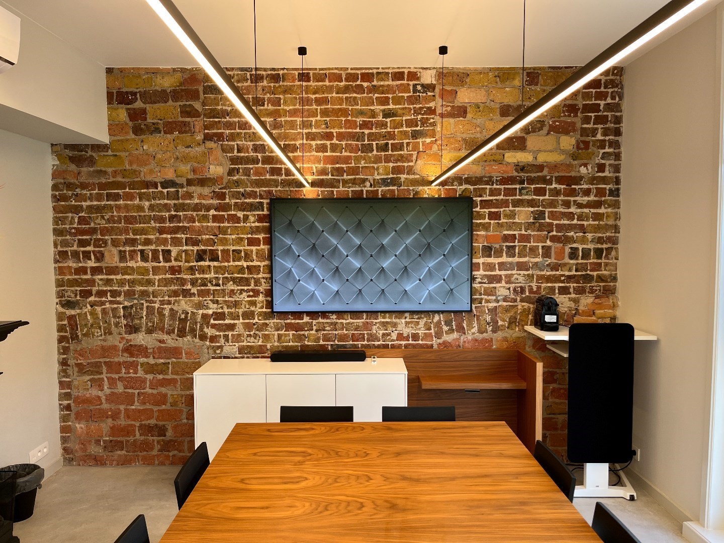 Commercial for rent in Bruges