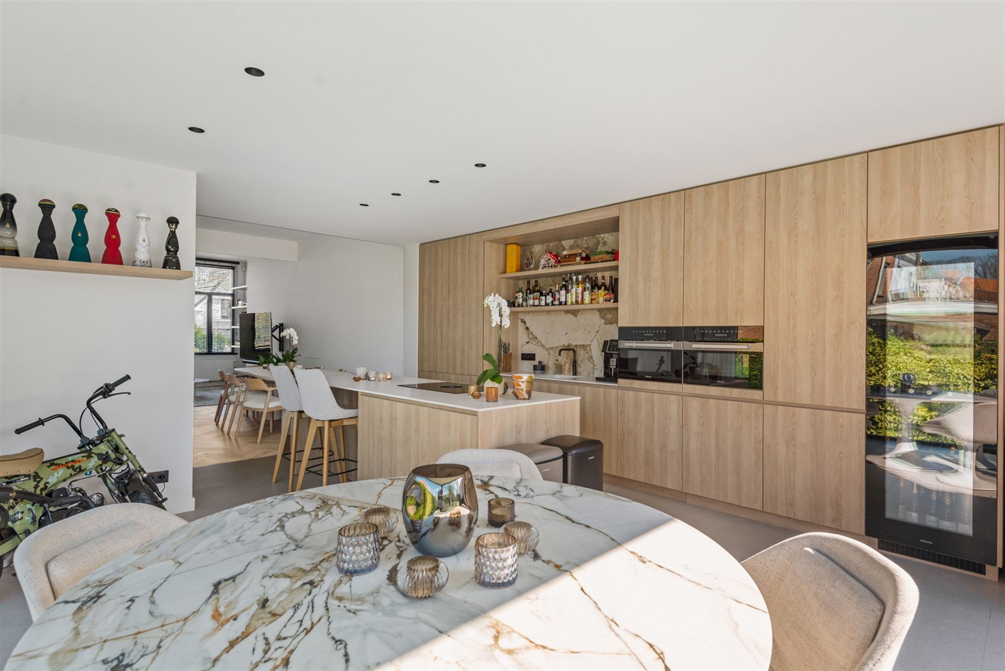 Volledig gerenoveerde woning vlakbij het centrum - foto 5