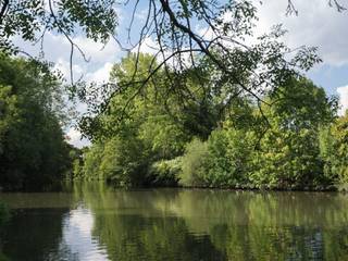 Deze vrijstaande villa bevindt zich op een perceel grond van 1.486 m² en is gunstig gelegen in woonpark/parkgebied in Sint-Denijs-Westrem. Hier...
