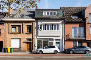 Gelegen in het hart van Retie, bevindt zich dit charmante en instapklare duplexappartement.Via de gemeenschappelijke inkomhal bereik je via de trap...