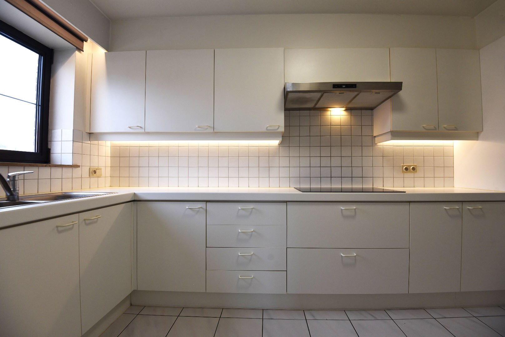 Ruim appartement met 2 slpks en ondergrondse autostaanplaats - foto 4