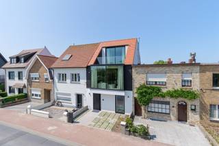 Deze recent gebouwde woning uit 2023 werd gebouwd met een sterke focus op kwaliteit, comfort en energie-efficiëntie. De woning is doordacht...