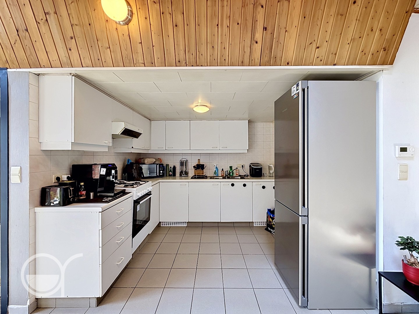 Rijwoning met 2 slaapkamers en zonnig stadstuintje in centrum Drongen - foto 5