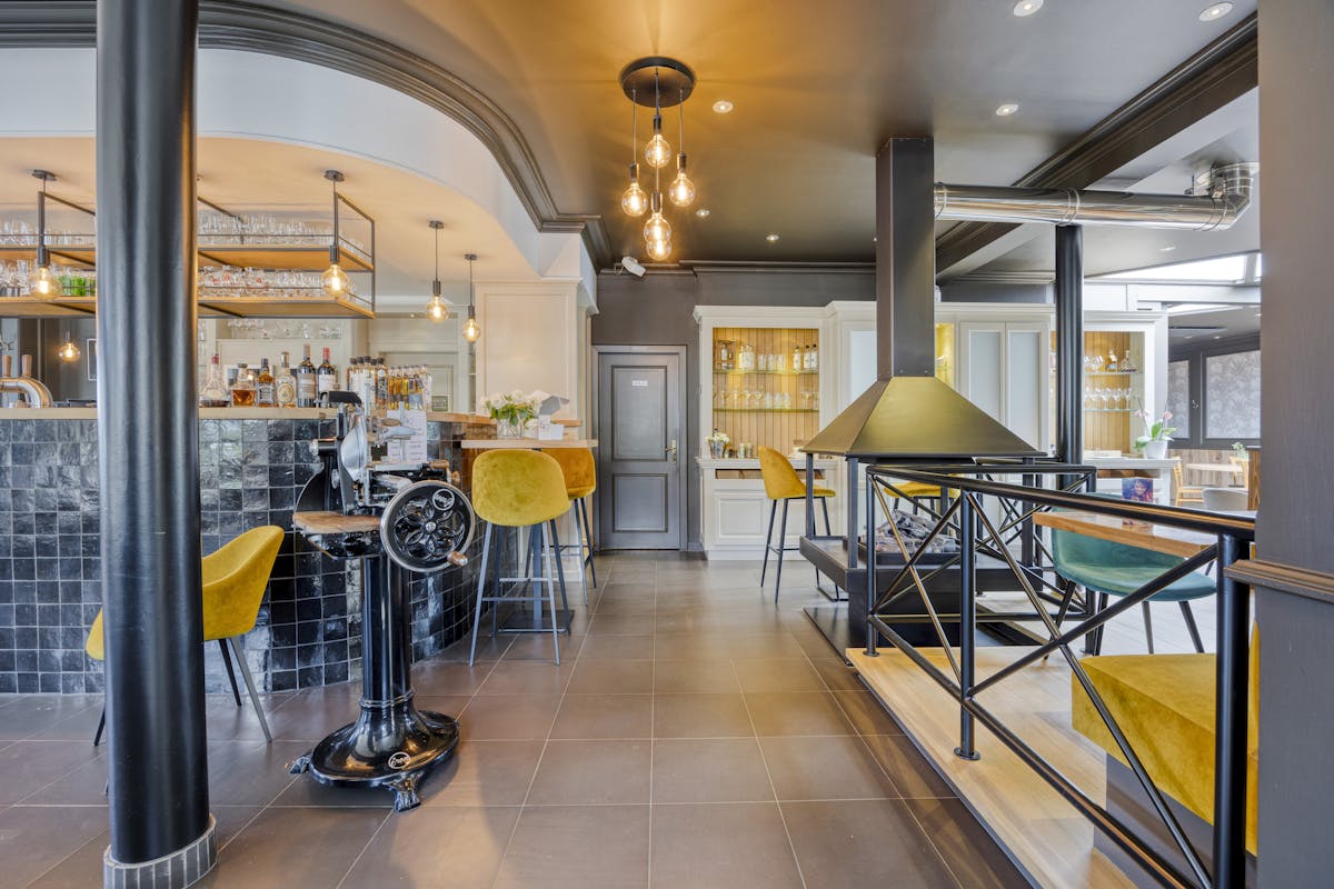 Propriété commerciale unique avec restaurant dans un cadre magnifique à vendre à Kapelle Op Den Bos - photo 4