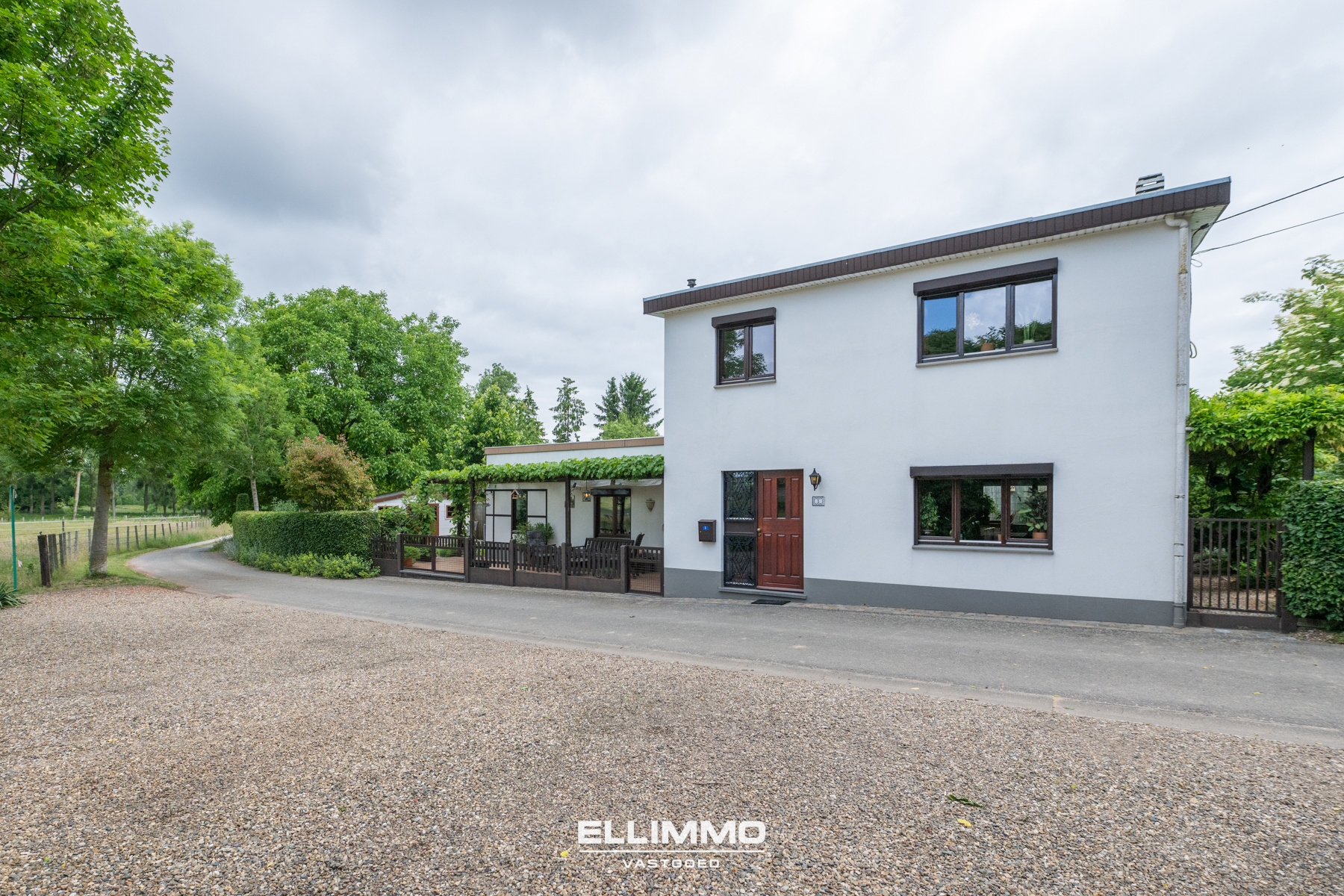 Charmante woning op een betoverende, groene, unieke locatie! - foto 1