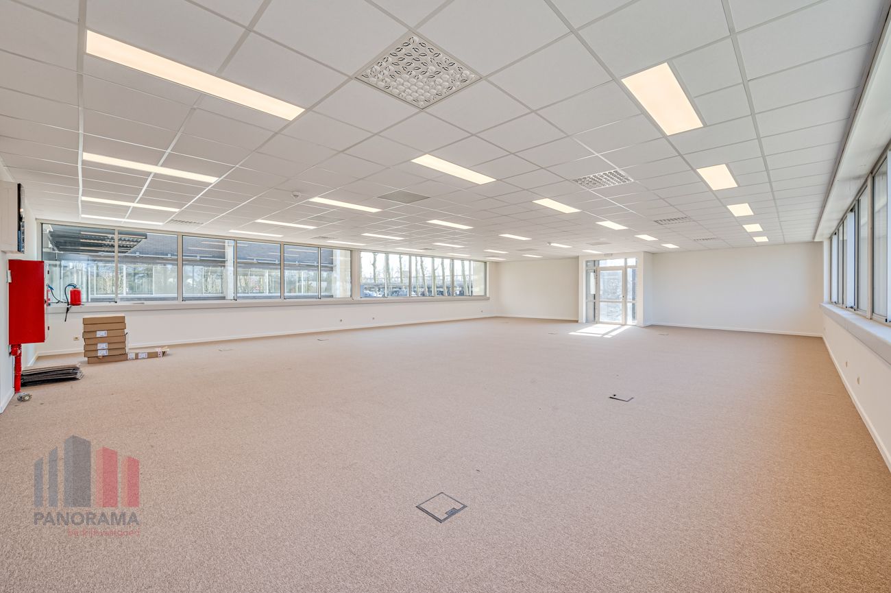 198 m² goed bereikbare instapklare kantoren nabij de R4 Merelbeke - foto 3