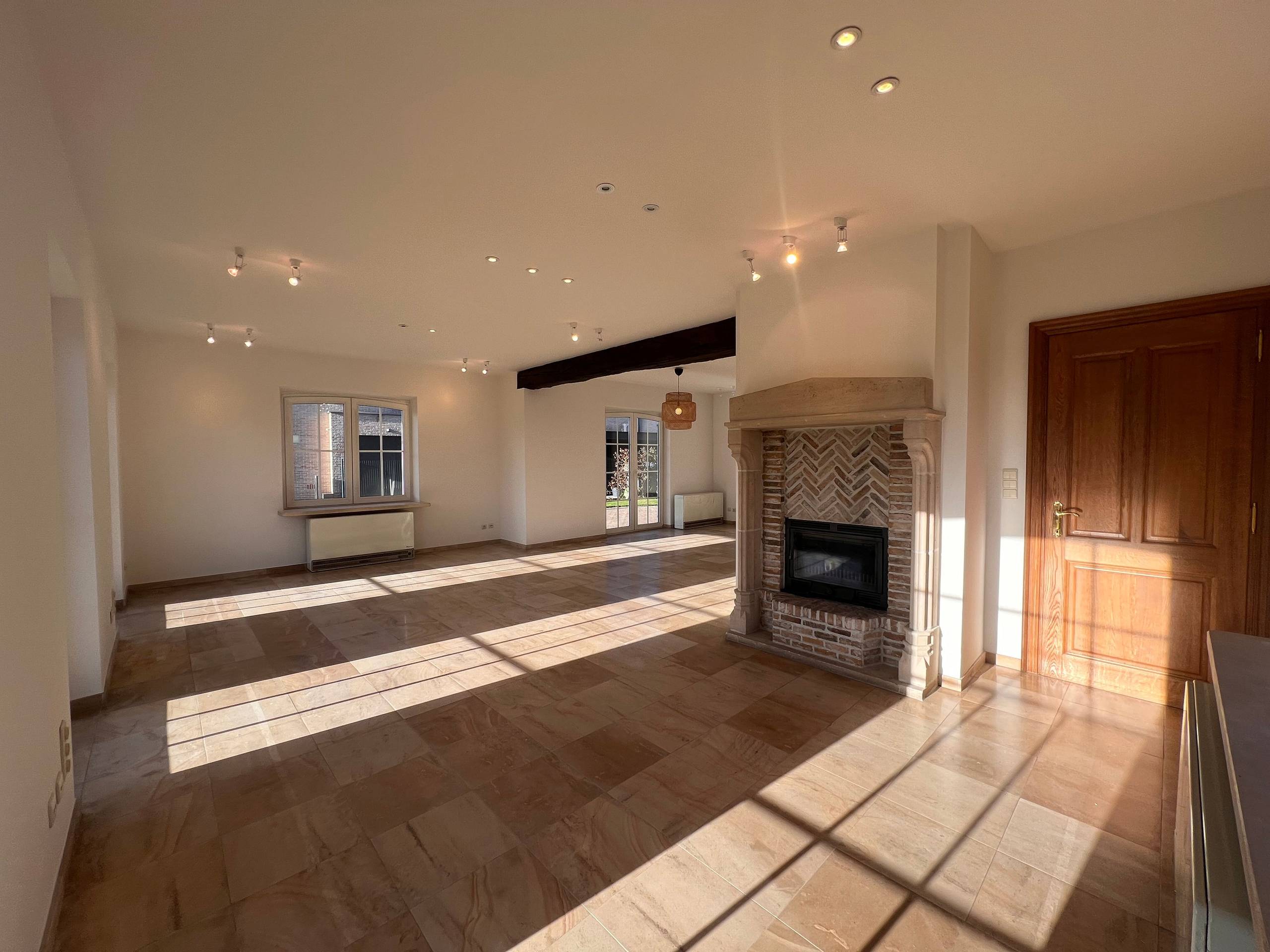 House for rent in Blankenberge with 4 bedrooms - photo 2