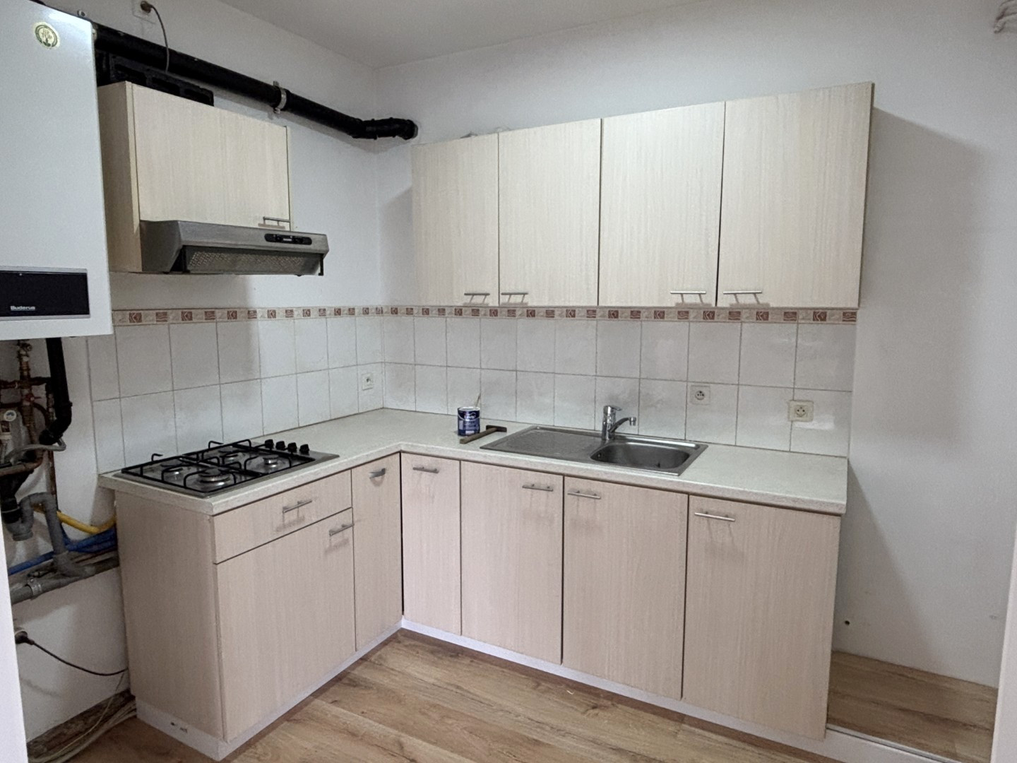 Appartement met één slaapkamer en bureau - foto 4