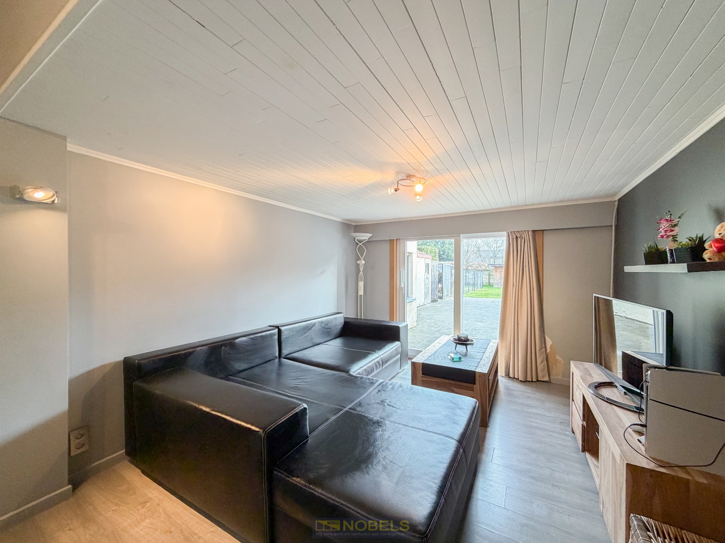 Te koop, Betaalbare halfopen bebouwing met garage en tuin op centrale ligging te Eine! - foto 5