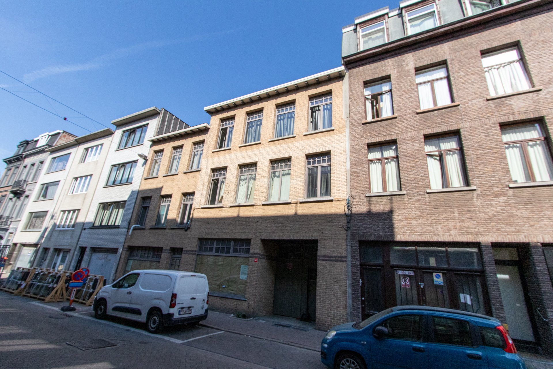Appartement te huur - foto 1