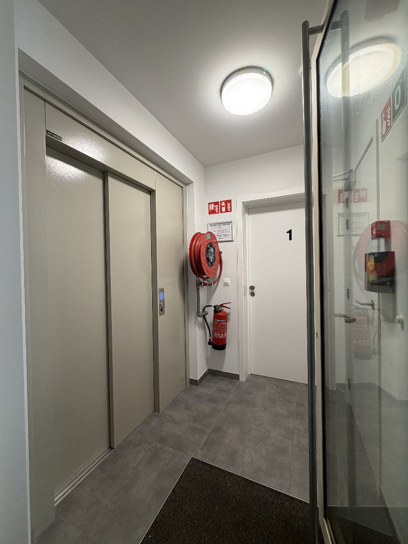 Recent en energiezuinig appartement met 1 slpk. en groot terras in Geel-centrum - foto 2