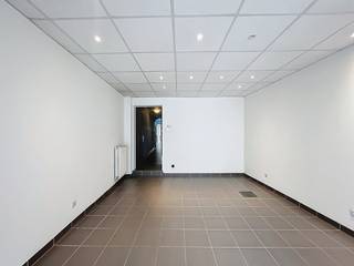 Dit multifunctionele pand leent zich perfect voor diverse commerciële doeleinden, maar biedt tegelijkertijd een mogelijkheid tot de combinatie...