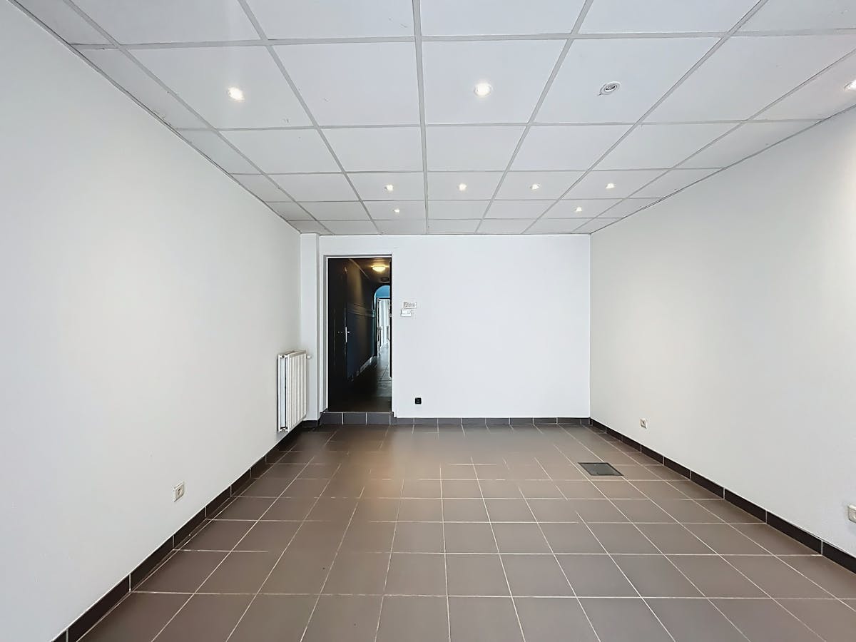 Handelshuis te koop op de Markt van Eeklo - foto 3