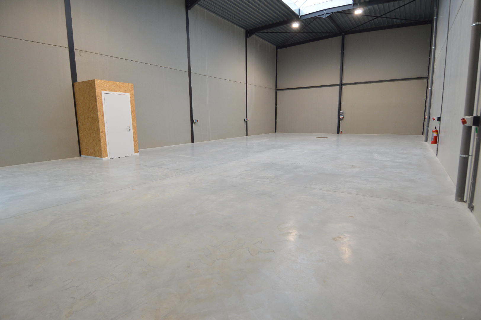 Nieuwbouw KMO-Unit in Waregem/Sint-Eloois-Vijve incl. 2 standplaatsen (Unit 3) te huur - foto 4
