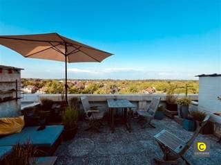 Appartement sur le toit prêt à être emménagé avec une terrasse spacieuse !Cet appartement sur le toit est situé au sixième étage d'un immeuble avec...