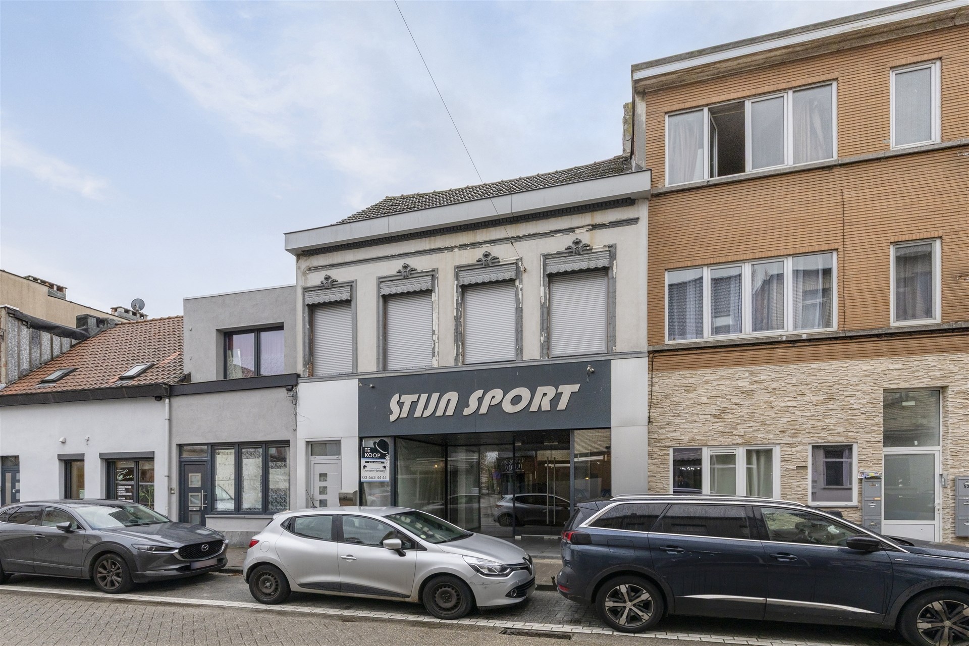 Gerenoveerd handelshuis met 4 tot 6 slaapkamers en zonnige tuin. - foto 2