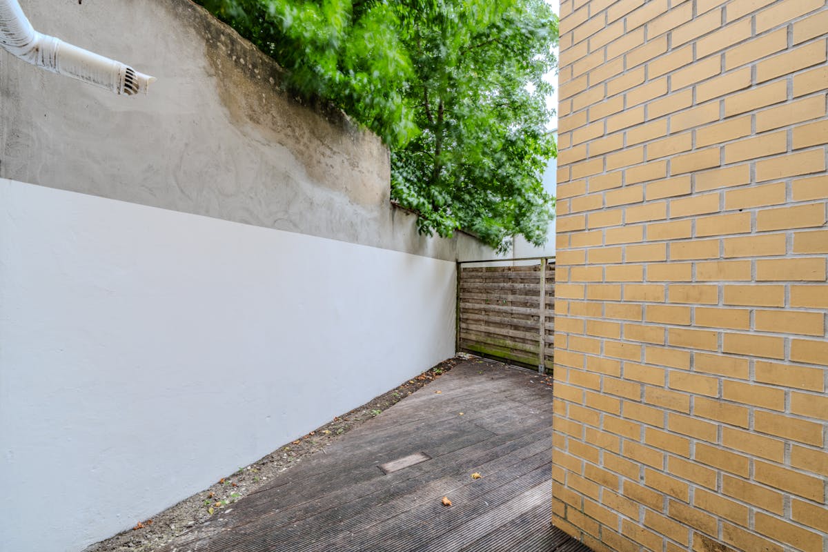 Gelijkvloers 2-slaapkamerappartement met terras te Oostende - foto 2