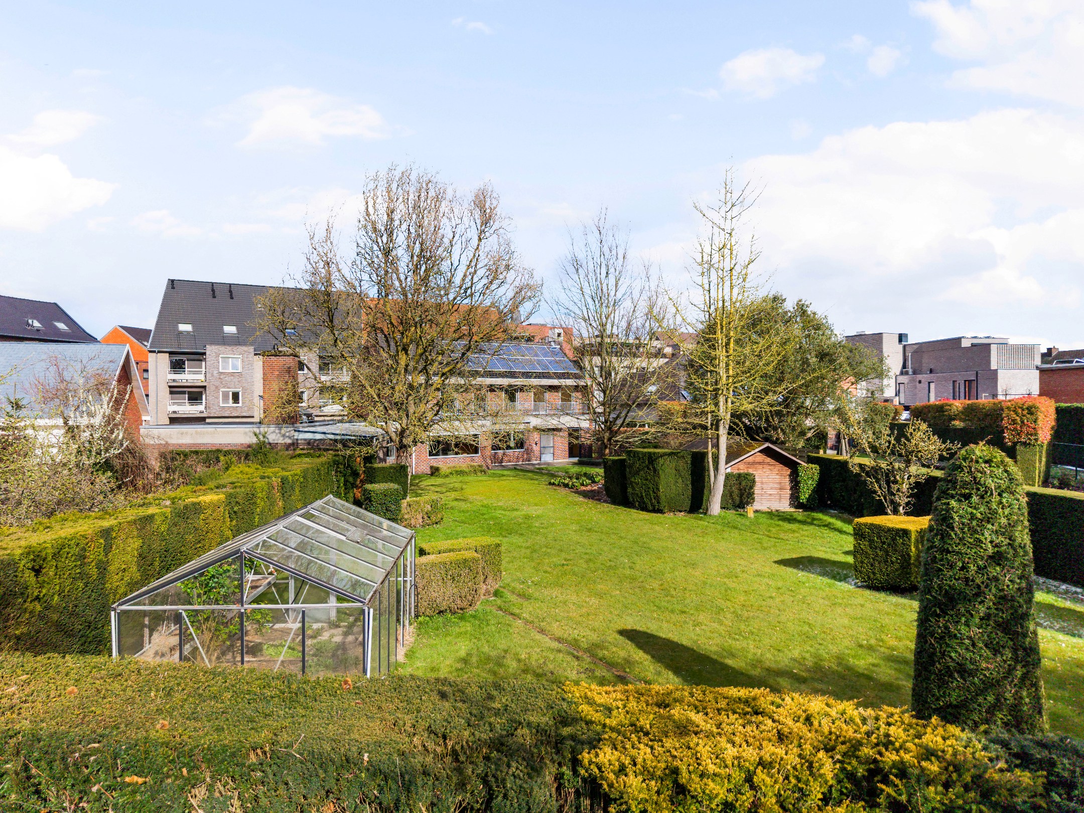 Statige te renoveren woning met uitzonderlijk potentieel in het centrum van Herk-de-Stad. - foto 4