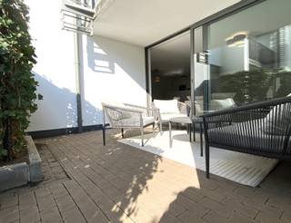 This apartment of approx. 105 m² is situated on the ground floor in a delightful location in Antwerp’s Theatre District. Outdoor cafés and...