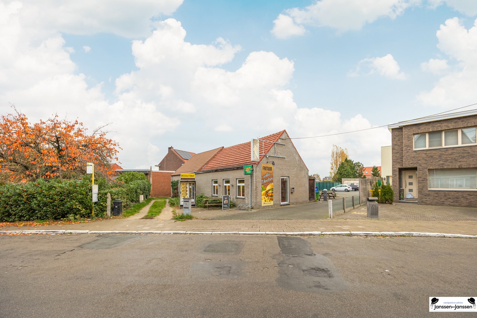 HANDELSPAND MET STERKE LOCATIE – HOOGSTRAAT 57, DUFFEL - foto 1