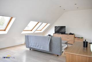 Modern dakappartement te centrum Erembodegem!Inschrijven voor een afspraak is enkel mogelijk bij de advertentie van het pand op onze website...