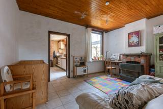 Geheel te renoveren woning met groot potentieel in MaldegemEPC-score: F-labelOp zoek naar een renovatieproject met tal van mogelijkheden? Deze...